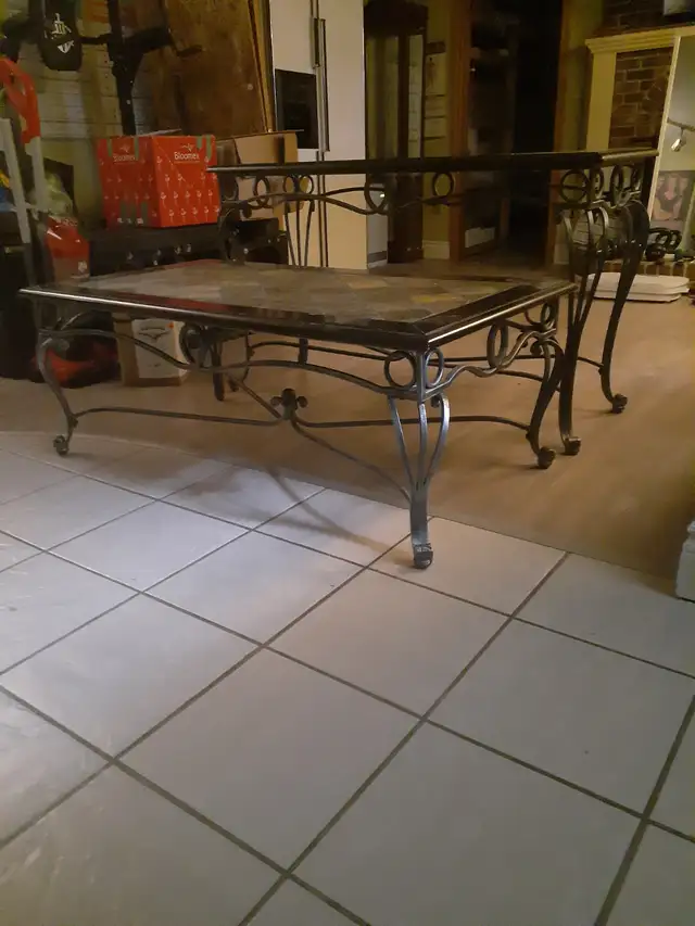 Four piece occasional table set in Other Tables in City of Halifax - Image 3
