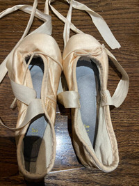 professional used bloch ballet shoes size 5
