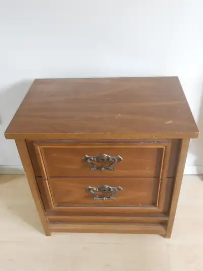Table de chevet en bois, View more