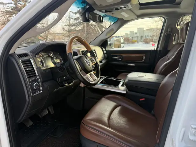 2014 RAM 3500 Laramie Longhorn *DIESEL* in Cars & Trucks in Calgary - Image 9