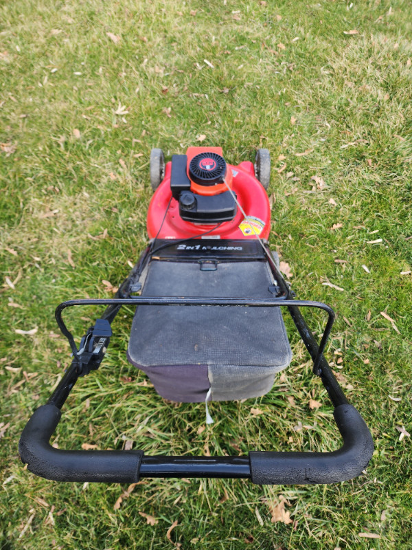 Red Gas Lawn mower 4HP Mastercraft 21'' BAG in Lawnmowers & Leaf Blowers in Oakville / Halton Region