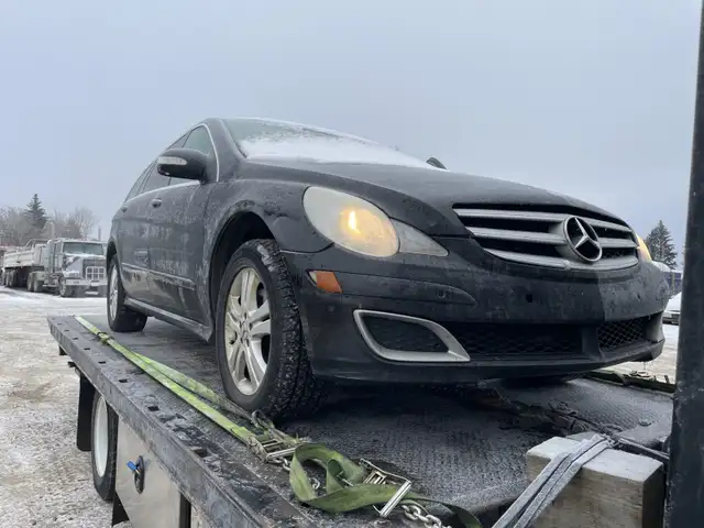 you can keep the battery, all the interior parts in Other Parts & Accessories in St. Albert - Image 4