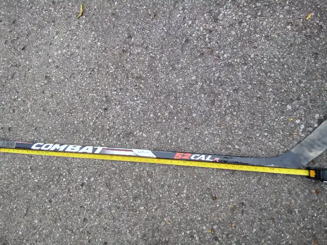 5 Great Left handed Hockey Sticks in Hockey in Ottawa - Image 6