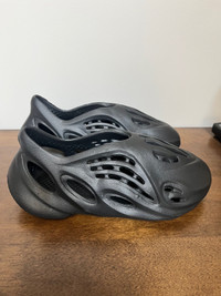 Brand New Foam shoe/slipper Euro size 40