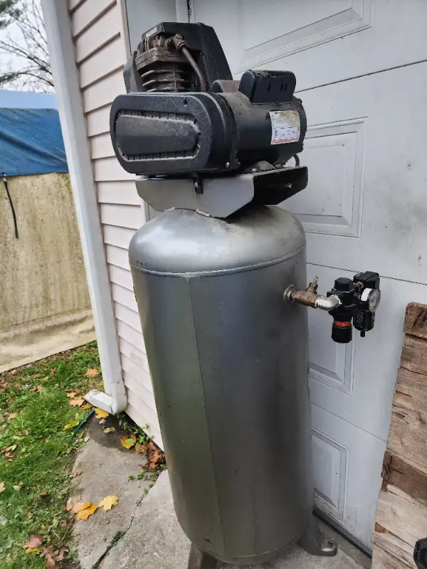 Campbell Hausfeld in Power Tools in Windsor Region - Image 11