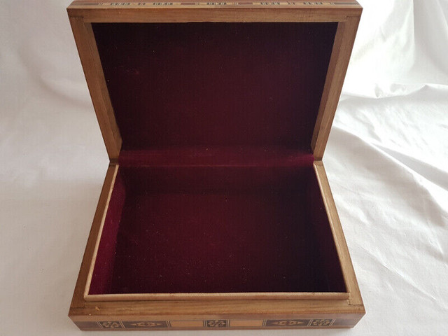 marquetry ( inlay ) box in Arts & Collectibles in Barrie - Image 3