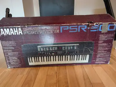 Clavier Yamaha PSR 300, View more