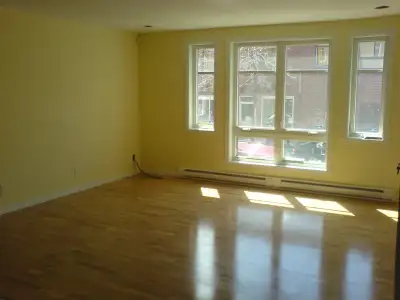 4-1/2 LUMINEUX, BRIGHT, MODERNE *PLATEAU MONT-ROYAL* 2025/09/01