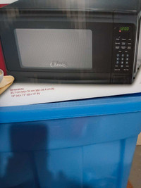 CLASSIC Microwave with glass turntable