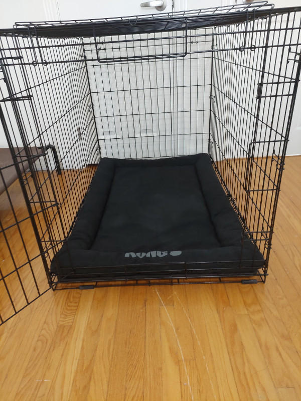 Large dog crate with Kong crate mat | Accessories | Hamilton | Kijiji