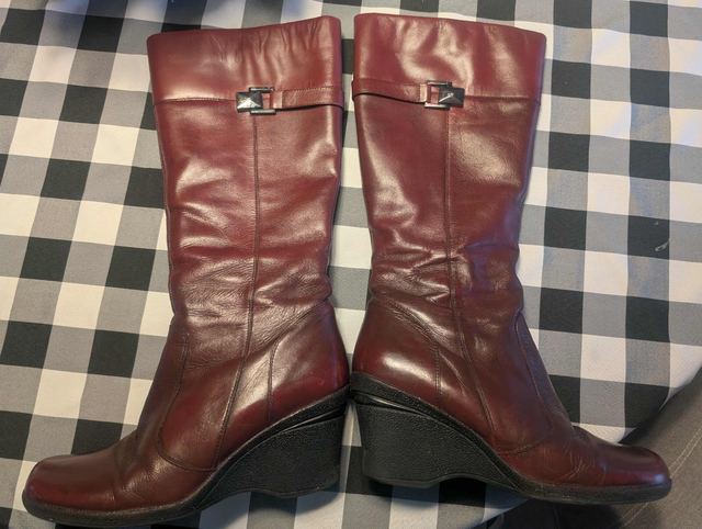 Bottes hautes en cuir rouge pour femme ALBERTO (Grandeur 9) in Women's - Shoes in Québec City - Image 2