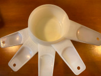 Vintage Set of 5 Opaque White Tupperware Nesting Measuring Cups