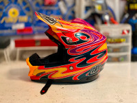 Troy Lee Designs SE3 Mcgrath Carbon Helmet