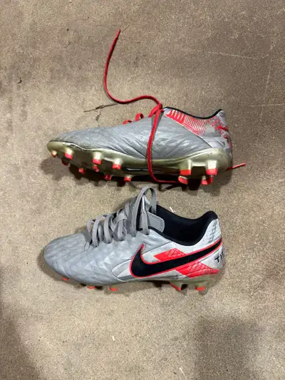 Nike teimpo cleats , View more