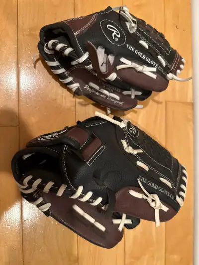Rawlings Baseball Gloves, View more
