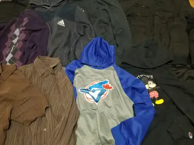 L/G-XL/TG 5 Hoodies, 2 Shirts/2 Chandails, 2 Sweaters Men Hommes, View more