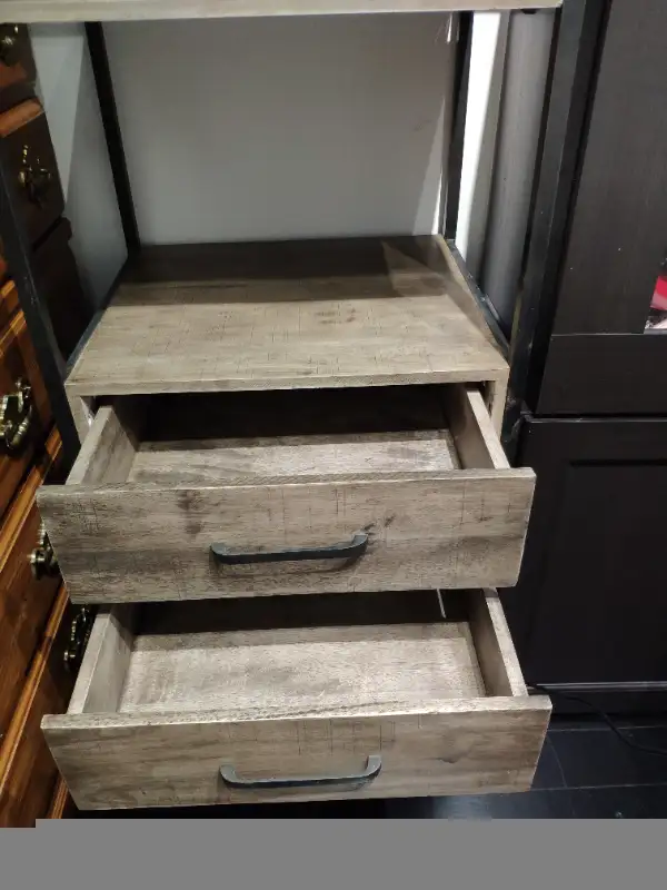 Bookcase/Display shelf in oak wood & metal in Bookcases & Shelving Units in Mississauga / Peel Region - Image 8