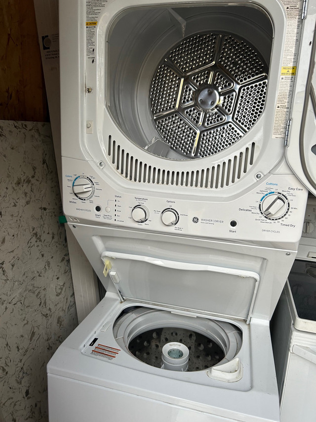 Washer dryer combo in Washers & Dryers in Oshawa / Durham Region - Image 2