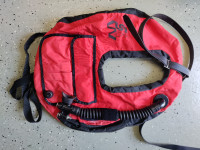 Scuba / snorkeling buoyancy vest