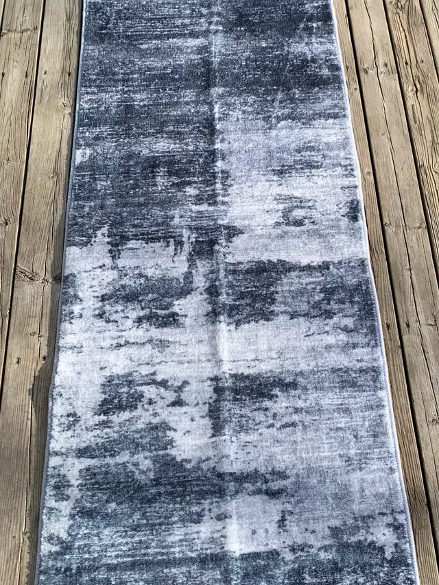 New faux velour runner in Rugs, Carpets & Runners in Calgary - Image 4