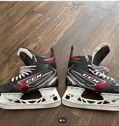 CCM Jetspeed ft480 Hockey Skates  - Size 6.5, View more