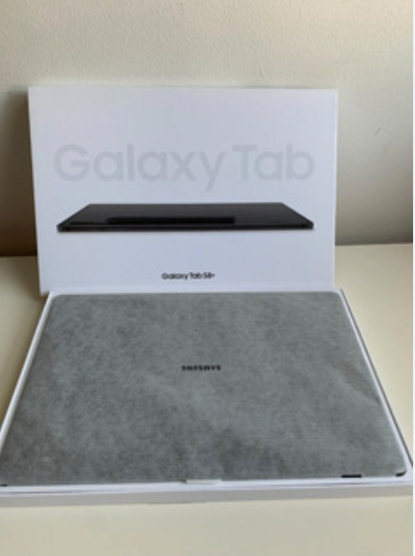 **Neuf**Samsung Galaxy Tab S8 Plus 12.4 **New**. dans Autre  à Laval/Rive Nord