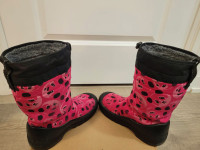 Girl's "Kuoma" Snowlock boot.