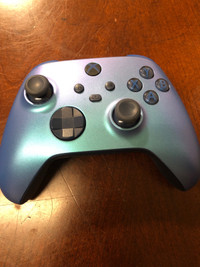 Blue Xbox controller