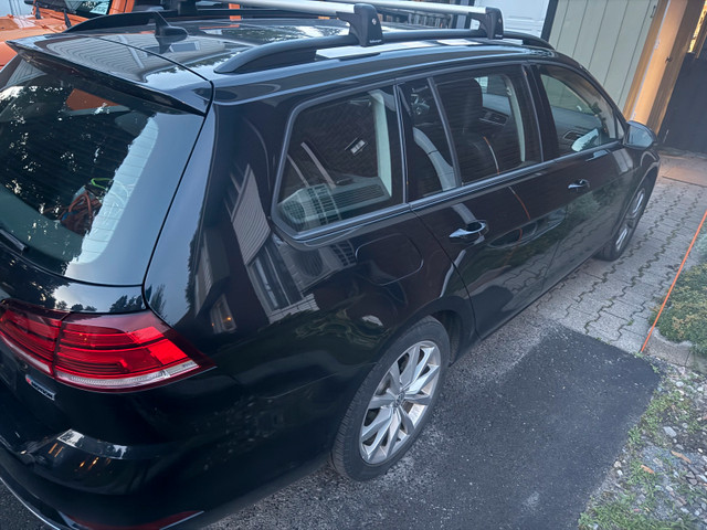VW golf sportwagon AWD like new! in Cars & Trucks in Gatineau - Image 3