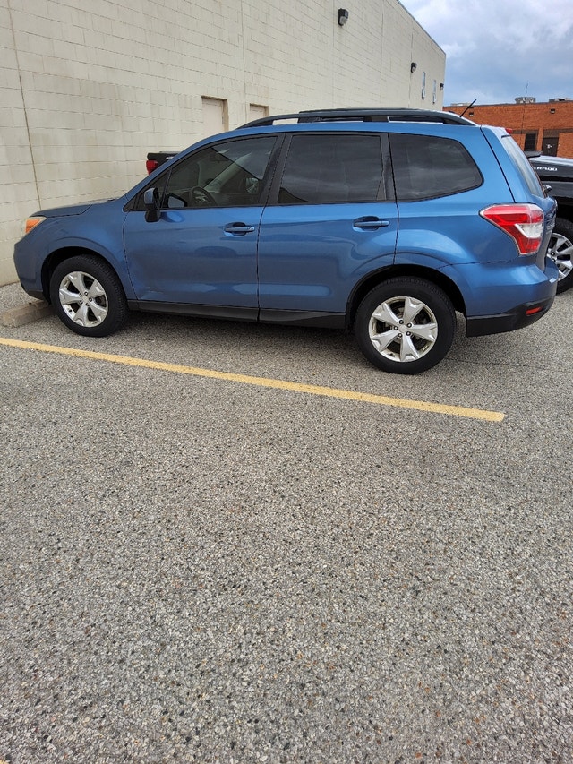 Subaru forester 2015 Cars & Trucks Sarnia Kijiji
