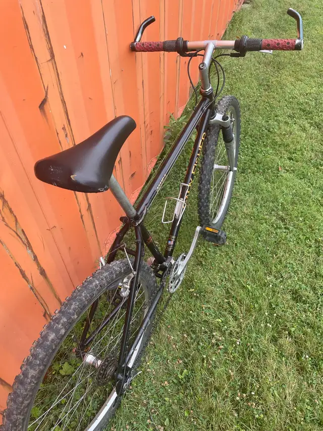 Gary Fisher Mamba Cromoly Steel  17” Mountain Bike in Mountain in Oakville / Halton Region - Image 10