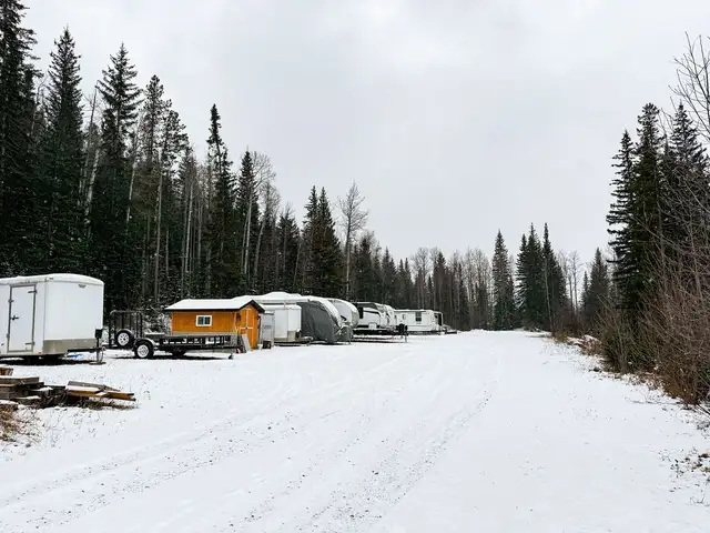 Acreage for sale in Hinton, Ab