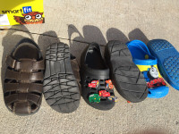 Kids Sandals Size 9-10.5, includes 1 pair Thomas & Friends