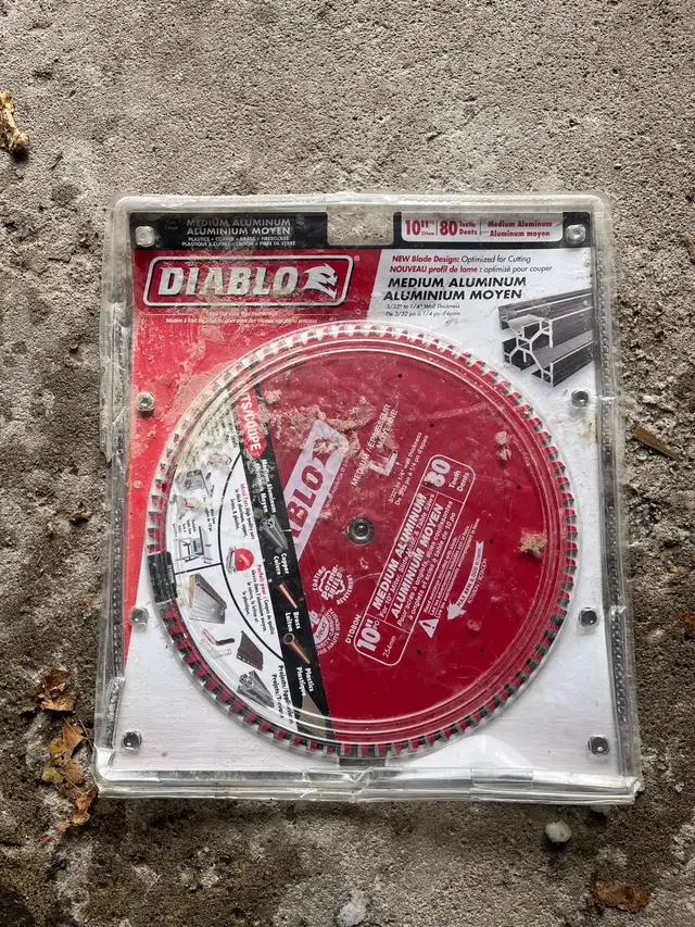 Diablo 10” chop saw blade in Power Tools in Oakville / Halton Region - Image 2