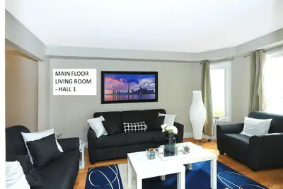 Downtown Whitby - Main floor for rent-3BR, 2.5WR