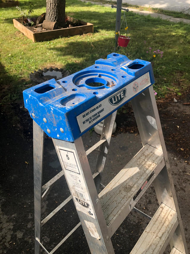 PENDING 5 foot Ladder LITE step ladder 50 Ladders & Scaffolding