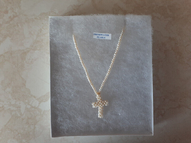 Art4u2enjoy (J) Genuine Freshwater Pearl Cross w/a 995.00$ in Jewellery & Watches in Pembroke