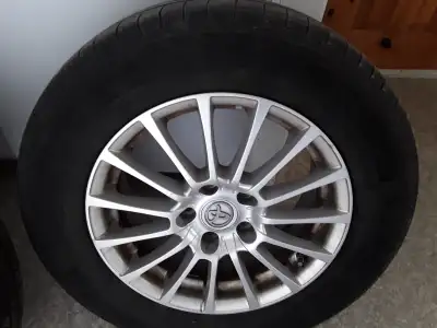 Toyota Alloy Rim with tires. Michelin Green Tire size 215/65r/16. Tire pressure sensor included. You...