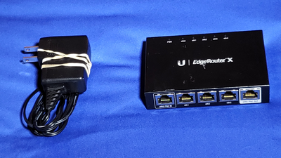Ubiquiti EdgeMAX EdgeRouter-X 5-port Gigabit Ethernet ER-X, View more