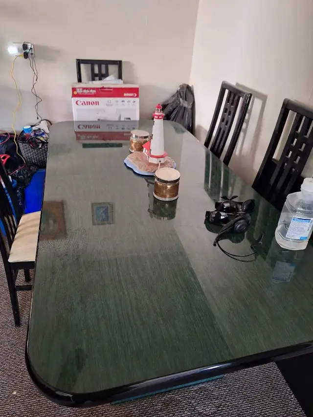 dinnette table , chairs and bakers rake in Dining Tables & Sets in Sarnia - Image 6