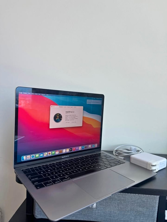 16G  ram APPLE MACBOOK AIR A1932 i5 13" 2018 promotion in Laptops in Mississauga / Peel Region
