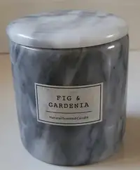 Brand New Natural Scented Candle Fig & Gardenia Marble Jar