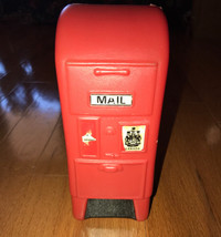 Vintage Canada Post Mailbox plastic coin bank by Reliable