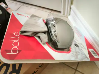 Ski googles, View more