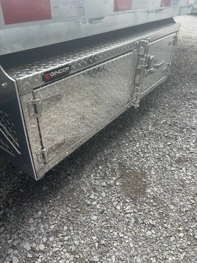 2026 Gincor Tridem Galvanized EQ Drop Deck in Heavy Trucks in Hamilton - Image 8