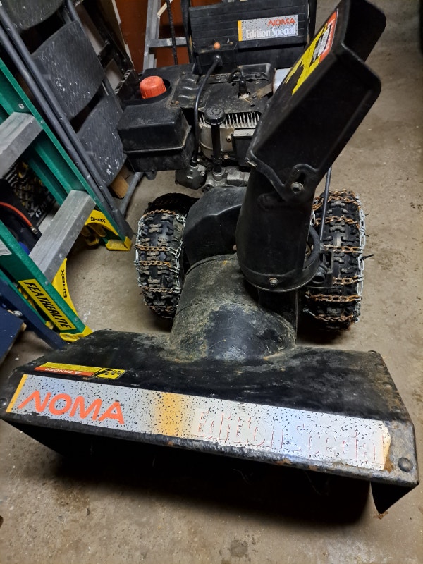 snow Blower big and strong Snowblowers Ottawa Kijiji