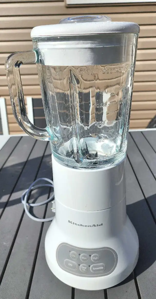 KitchenAid Blender in Processors, Blenders & Juicers in Brantford - Image 2
