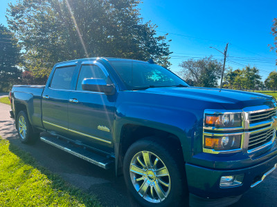 Top of the Line - Great Truck, Lots of Power with Low Mileage