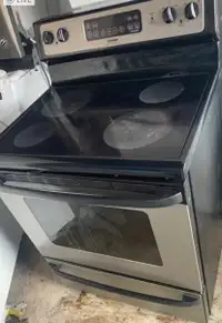 Hotpoint stainless stove work condition delivery available 