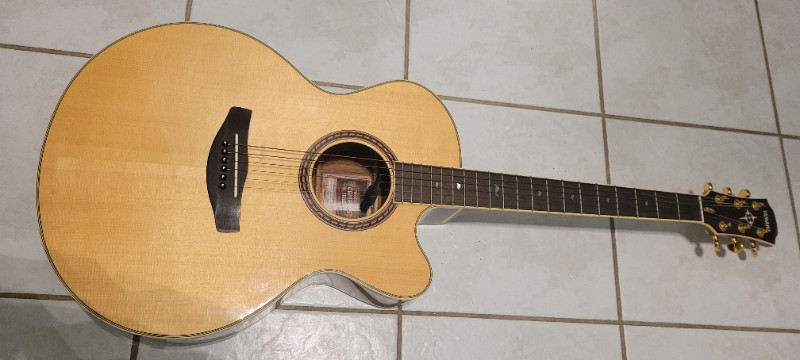 Yamaha cpx8 acoustic for sale  